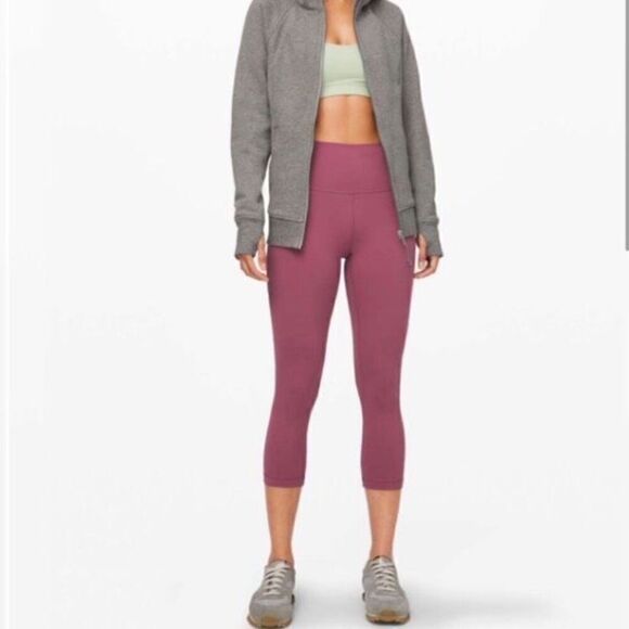Lululemon 2 align 21” crop in Plumful - Picture 2 of 7